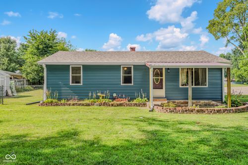 2094 Shady Ln, Columbus, IN, 47201-9008 | Card Image