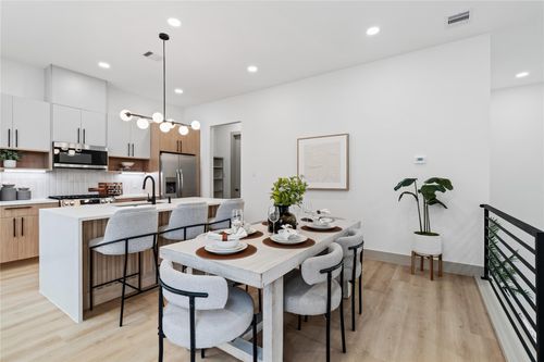 2955 Delafield St, Houston, TX, 77023-5807 | Card Image