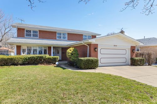 7241 N Lowell Ave, Lincolnwood, IL, 60712-1923 | Card Image