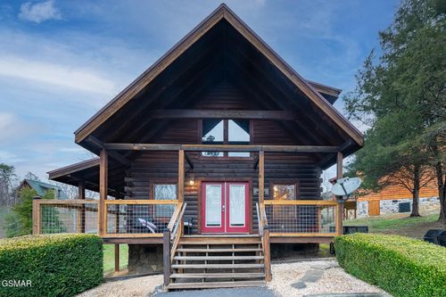 1511 Rainbow Ridge Rd, Sevierville, TN, 37862-3048 | Card Image