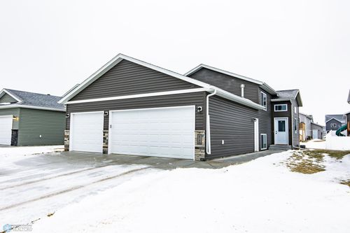 6746 69th Ave S, Horace, ND, 58047-9581 | Card Image