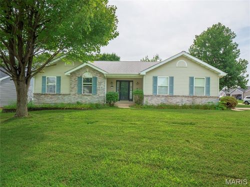 1102 Danielle Elizabeth Ct, O Fallon, MO, 63366-2010 | Card Image