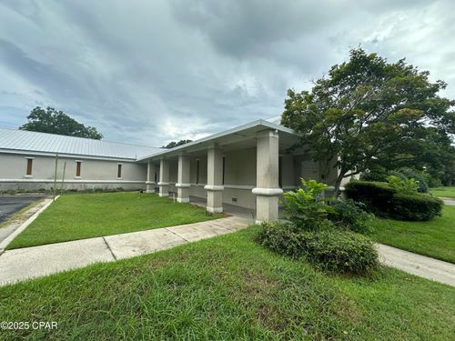 5283 Brown St, Graceville, FL, 32440-2232 | Card Image