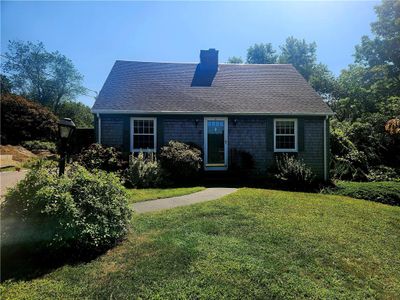 77 Mast Street, House other with 2 bedrooms, 1 bathrooms and 2 parking in Jamestown RI | Image 1