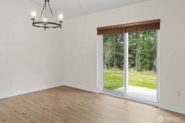 902 W California Rd, House other with 3 bedrooms, 2 bathrooms and 2 parking in Shelton WA | Image 9