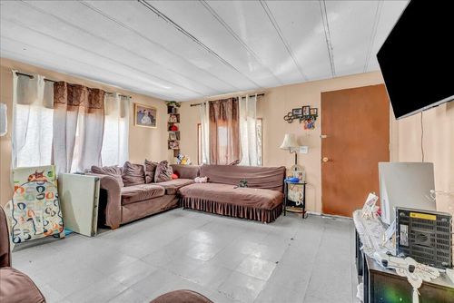 681 S Market Rd, Earlimart, CA, 93219 | Card Image