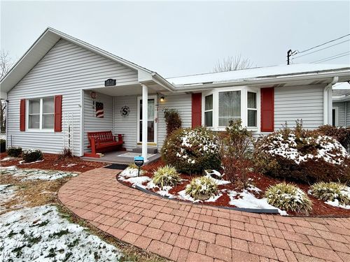 1804 Erie St, Parkersburg, WV, 26101-7293 | Card Image