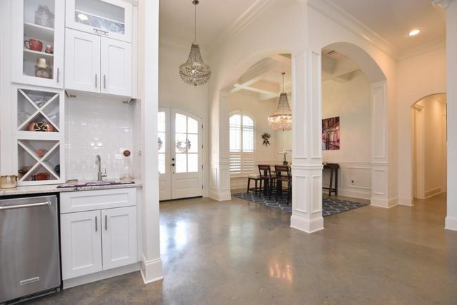 Wet Bar | Image 8
