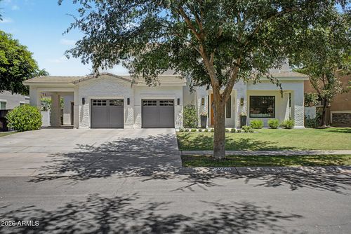 2950 E Comstock Dr, Gilbert, AZ, 85296-9450 | Card Image