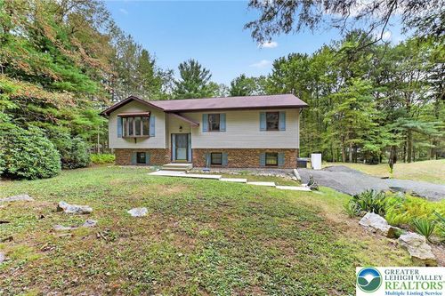 60 Ginkgo Road, Lower Towamensing Tp, PA, 18071 | Card Image