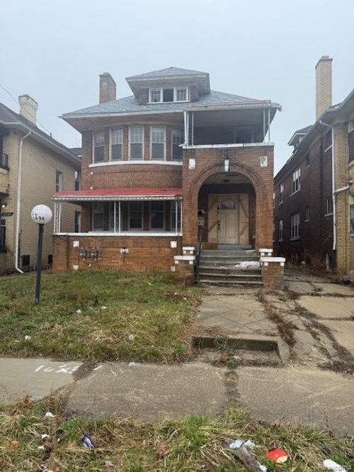 2692 Calvert St, Detroit, MI, 48206-1404 | Card Image