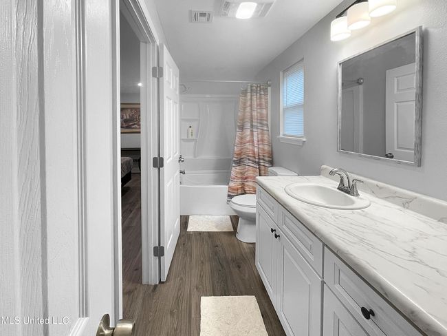 Cabin Bath | Image 18