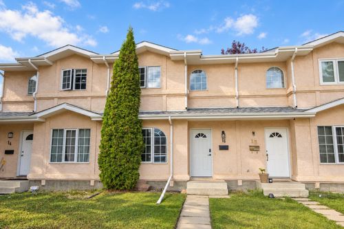 16 Davis Close, Red Deer, AB, T4R2L4 | Card Image
