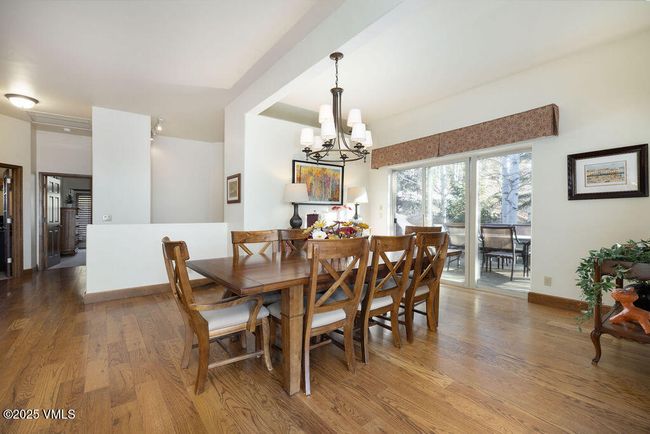 Dining Area | Image 13