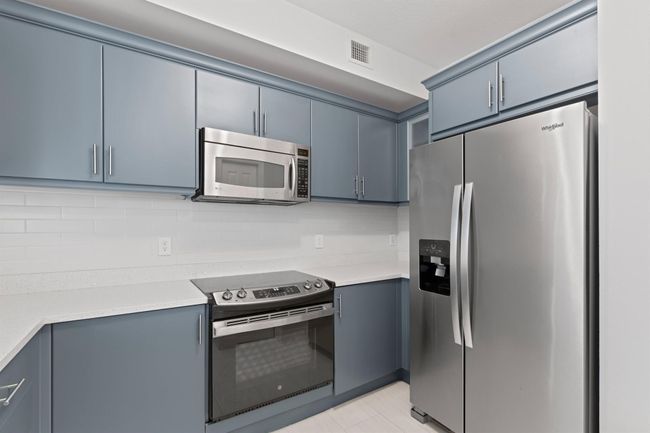 APT-217 - 802 W Windward Way, Condo with 3 bedrooms, 2 bathrooms and null parking in Lantana FL | Image 6