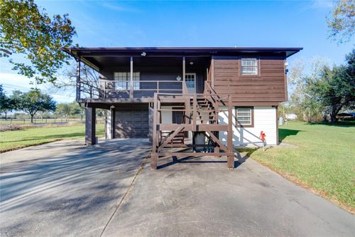 1323 Cemetery Rd, Santa Fe, TX, 77517-3721 | Card Image