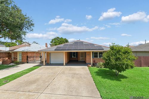 3743 Olney St, Metairie, LA, 70002-4563 | Card Image