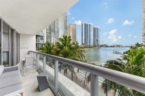 apt-417-465 Brickell Ave, Miami, FL, 33131-2496 | Card Image
