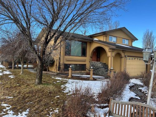 2212 10a St, Coaldale, AB, T1M1B8 | Card Image