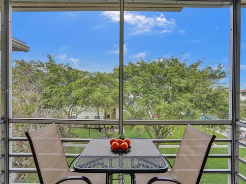 apt-305-16801 Ne 13th Ave, Miami, FL, 33162-2763 | Card Image