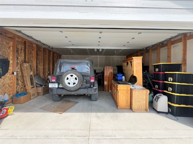 View of garage | Image 20