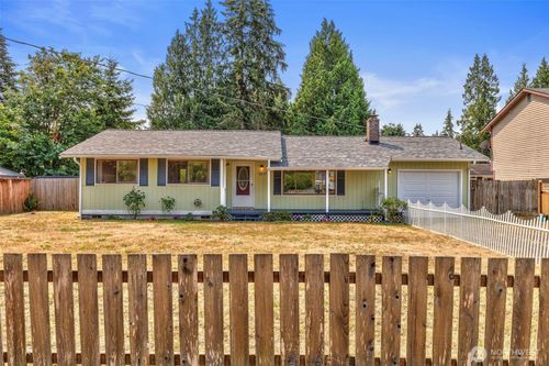 2257 Nw Clinton Ave, Poulsbo, WA, 98370-9556 | Card Image