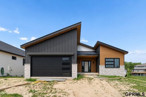 815 Courtyard Court, Ashland, NE, 68003 | Card Image