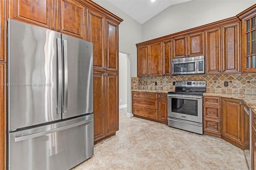5621 Carriage Ln, Davie, FL, 33331-2575 | Card Image