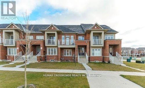 117 William F Bell Pky, Richmond Hill, ON, L4S0K7 | Card Image