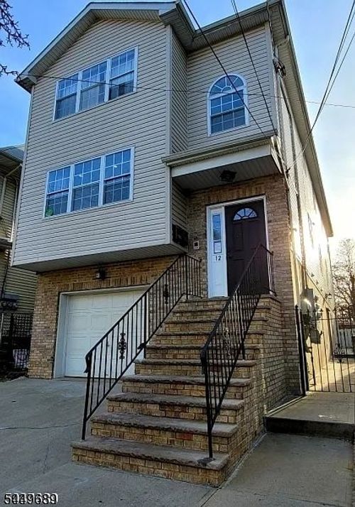 12 Halleck St, Newark, NJ, 07104-3504 | Card Image
