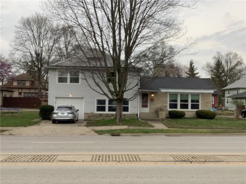 210 W Wabash Ave, Effingham, IL, 62401-2666 | Card Image