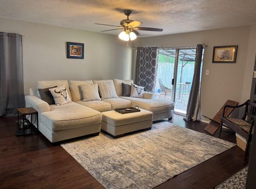 95 Marabou Pl, The Woodlands, TX, 77380-3333 | Card Image