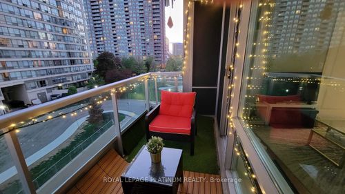 405-33 Elm Dr W, Mississauga, ON, L5B4M2 | Card Image