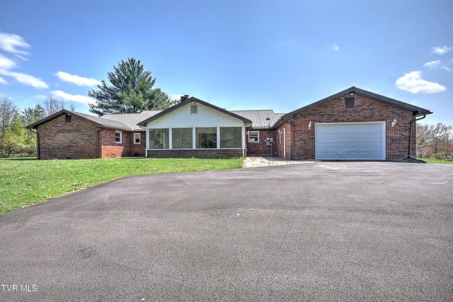 646 Meadow View Rd, House other with 4 bedrooms, 2 bathrooms and null parking in Bristol TN | Image 49