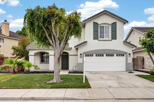 1843 Rochester St, Tracy, CA, 95377-2201 | Card Image