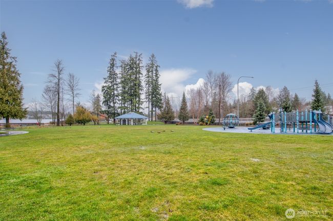 APT-8-102 - 2001 120 Th Pl Se, Townhouse with 3 bedrooms, 3 bathrooms and 1 parking in Everett WA | Image 22