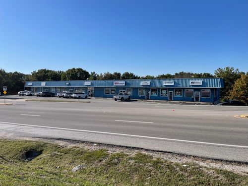 16585 State Highway 13, Branson West, MO, 65737-8796 | Card Image
