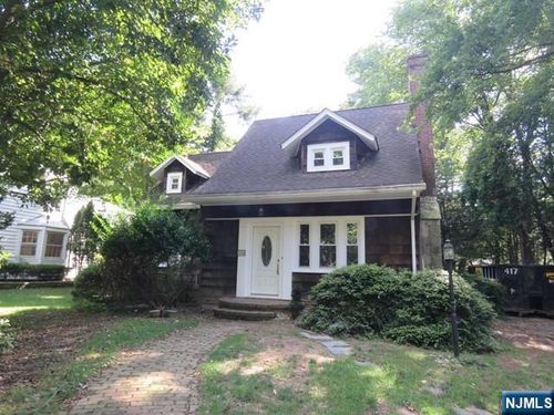 289 Hardenburgh Ave, Demarest, NJ, 07627-1306 | Card Image