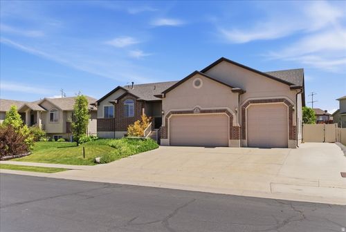 4322 S 3450 W, West Haven, UT, 84401-6712 | Card Image