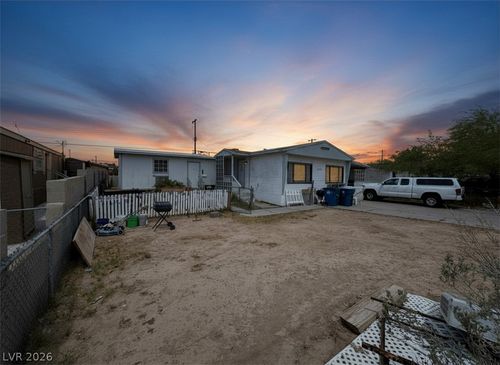 6124 Great Smoky Ave, Las Vegas, NV, 89156-5815 | Card Image