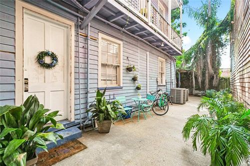 1240 N Villere St, New Orleans, LA, 70116-2247 | Card Image