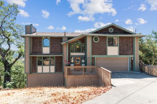 45 Columbine Ct, Napa, CA, 94558-9679 | Card Image