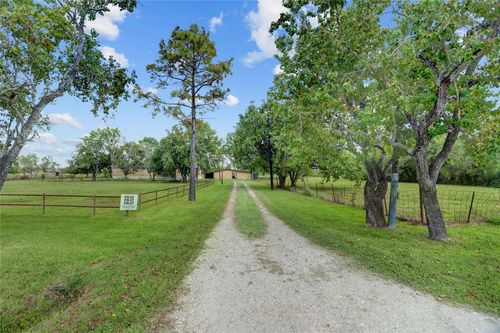 6701 Dogwood St, Manvel, TX, 77578-3609 | Card Image