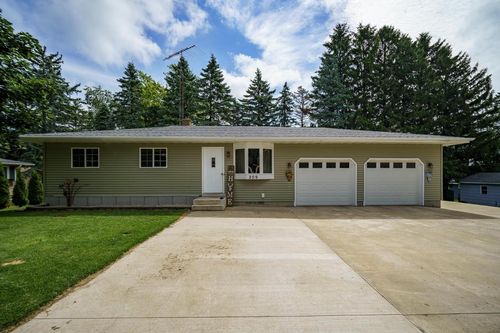209 Main Street, MOUNT CALVARY, WI, 53057 | Card Image