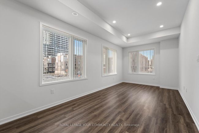 TH300 - 250 Interchange Way, Condo with 3 bedrooms, 3 bathrooms and 1 parking in Vaughan ON | Image 9