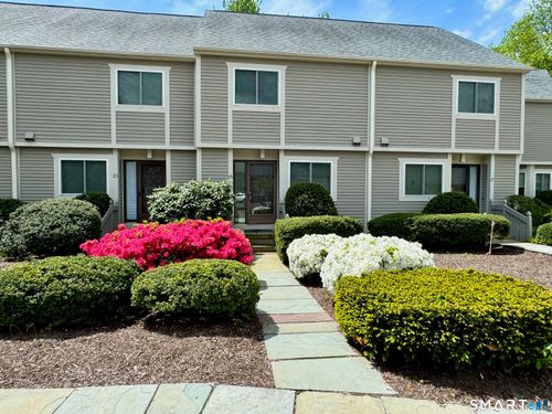 25-25 Strathmore Ln, Westport, CT, 06880-4700 | Card Image