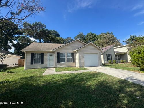 2045 Steeple Chase Ct, Jacksonville, NC, 28546-6940 | Card Image