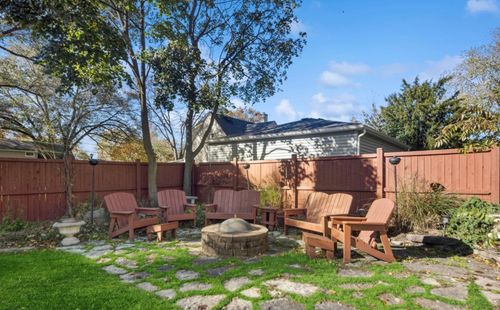 228 Grove St, Lombard, IL, 60148-2210 | Card Image