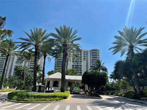 apt-706-6001 N Ocean Dr, Hollywood, FL, 33019-4617 | Card Image