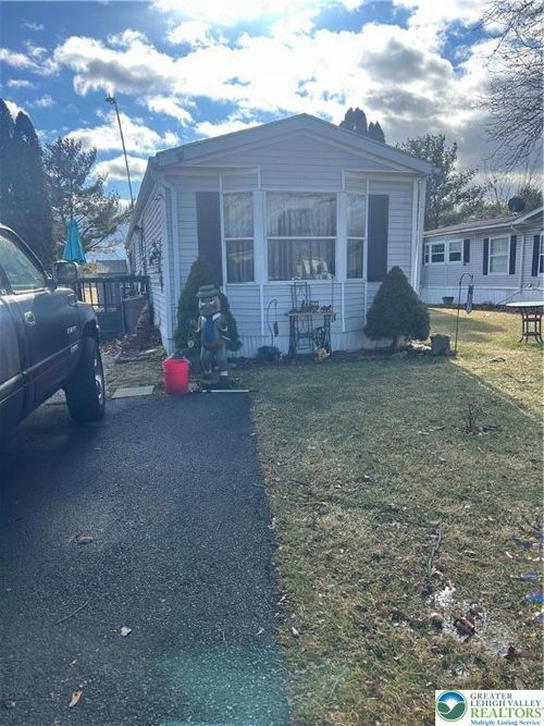 285 Greenbriar Dr S, Bath, PA, 18014-8244 | Card Image